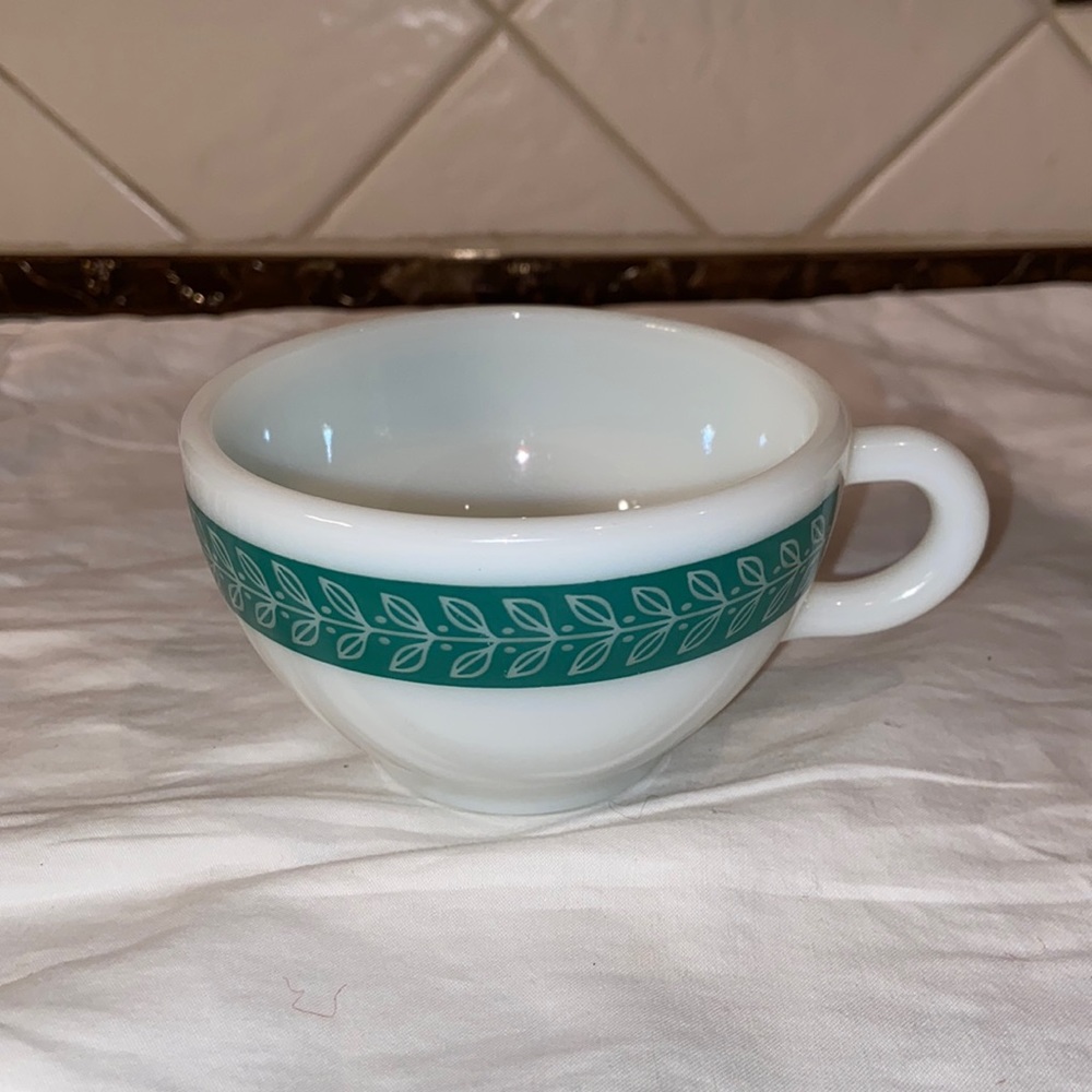Pyrex By Corning Tableware Vintage Turquoise Laurel Leaf Band Teacup mug